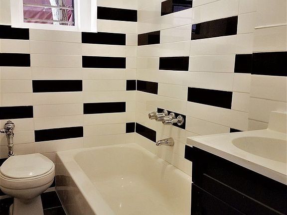 2nd image of 2698 Bailey Ave APT A2