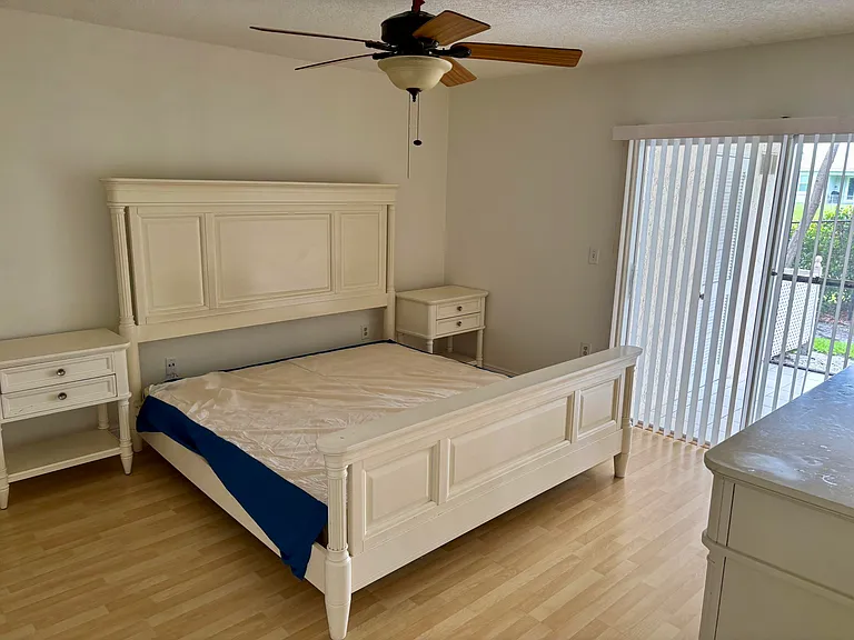 4040 Crystal Lake Dr #101 — Photo 6