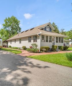 184 Brookshore Dr, Chippewa Lake, OH, 44215