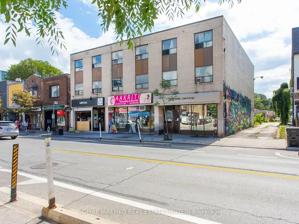 1071A Bloor St W #3, Toronto, ON M6H 1M5
