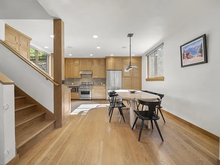 245 S Sunset Ridge Dr — Photo 9