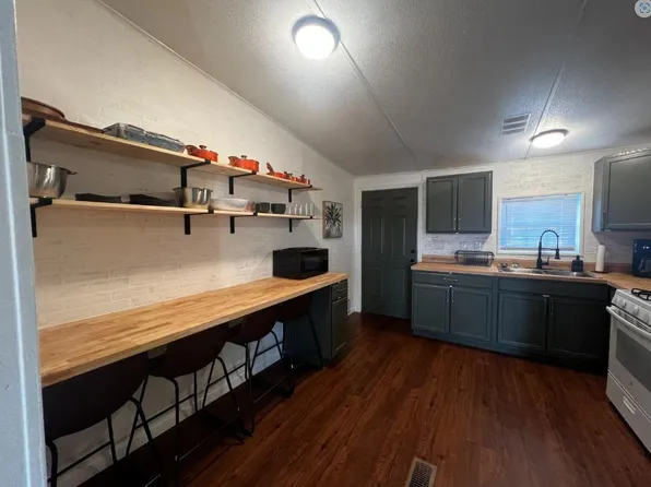 502 9th St SW #504, Moultrie, GA 31768