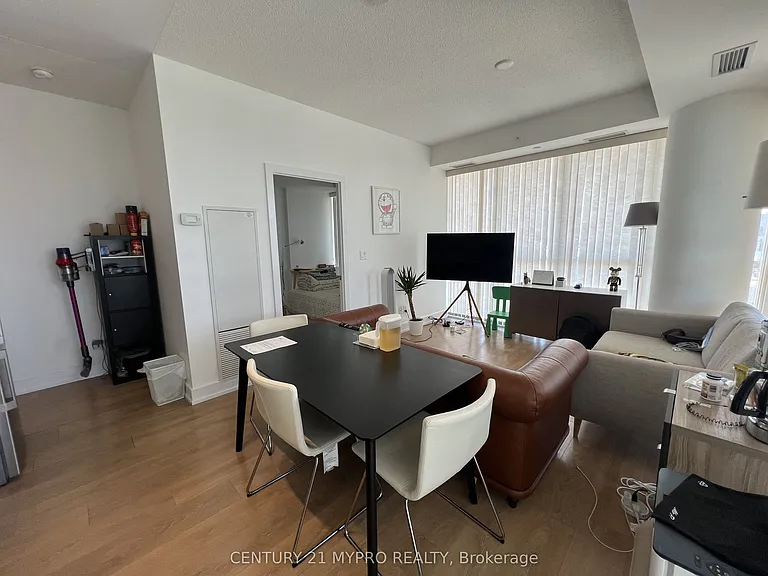 150 Fairview Mall Dr #802 — Photo 19