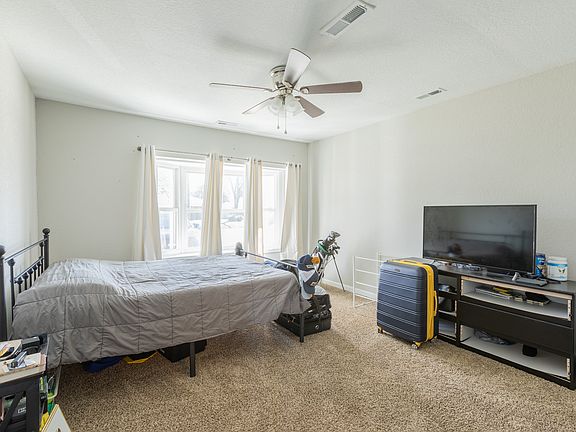 4th image of 4932 Westgrove Rd