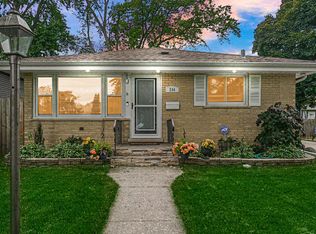 206 N Crest Ave #1, Bartlett, IL 60103