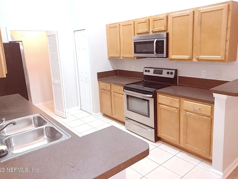 3610 Kirkpatrick Cir #12 — Photo 8