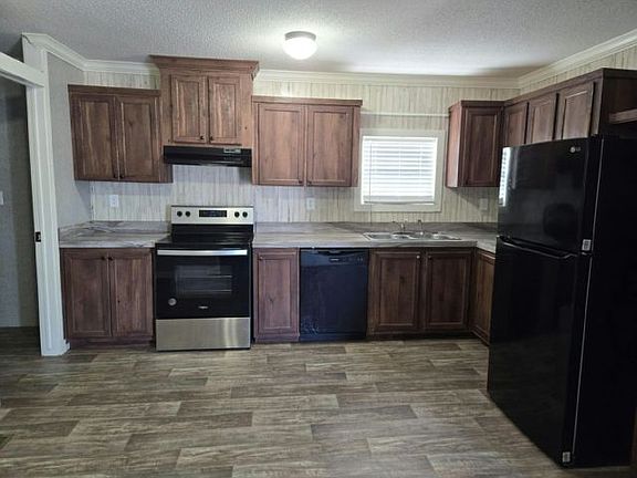 2nd image of 313 NW 49th St #1115