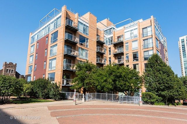 1st image of 1740 Oak Ave Unit 308