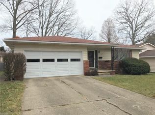 525 Silver Meadows Blvd, Kent, OH 44240