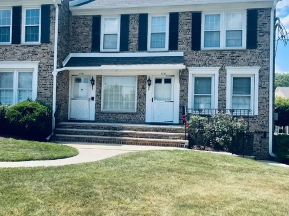118 Sweet Briar Dr #118, Clark Twp., NJ 07066