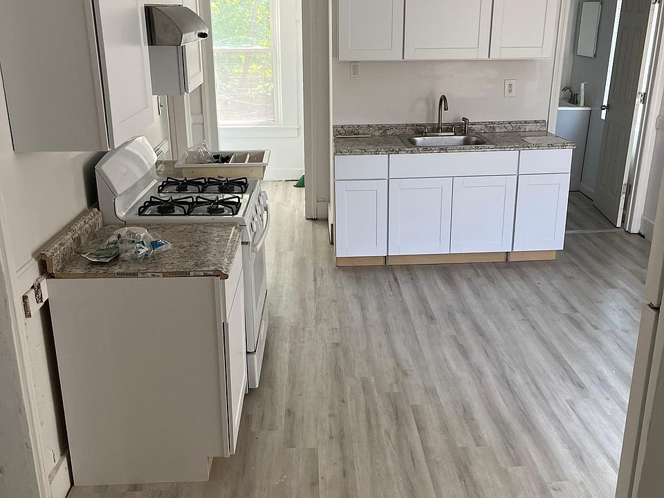 1st image of 741 Dixwell Ave #3B