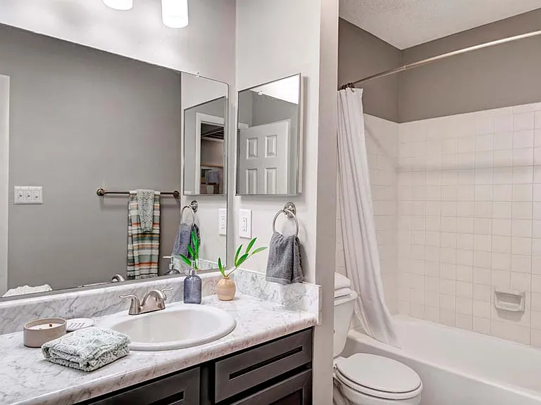 Aria North Hills — Photo 8