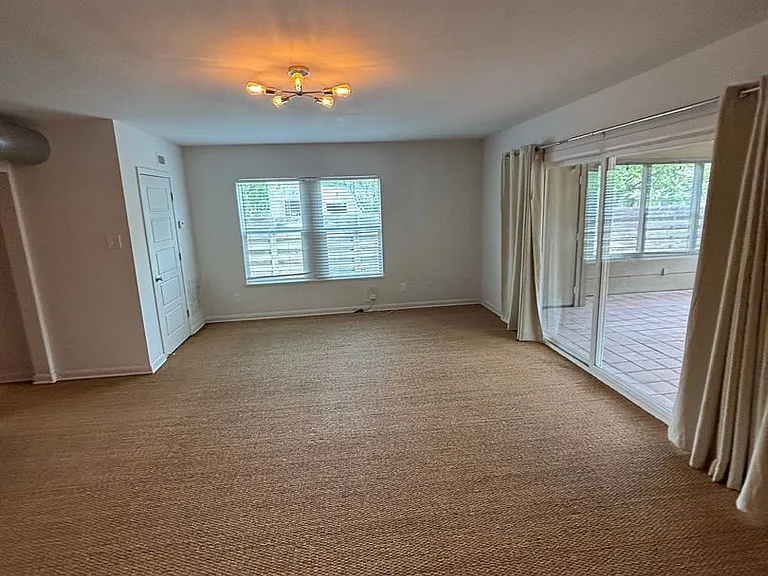 442 E Huisache Ave #A — Photo 8
