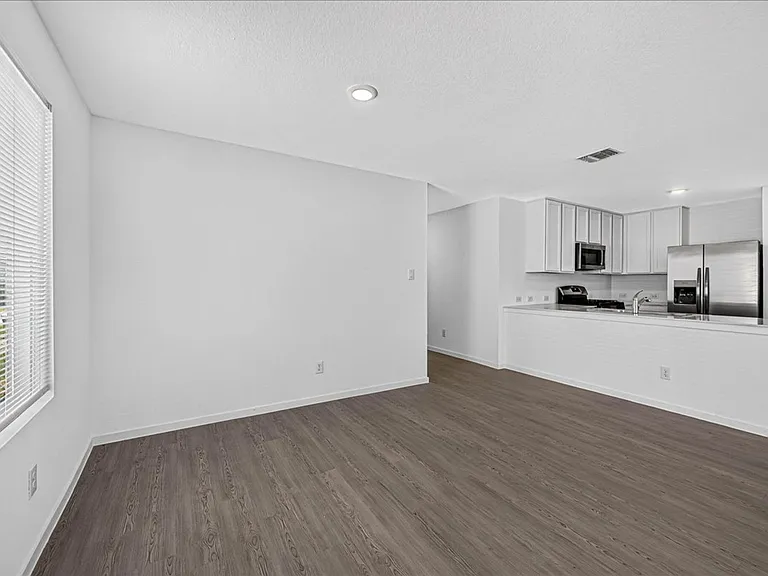 1314 Lady Yoli St — Photo 6