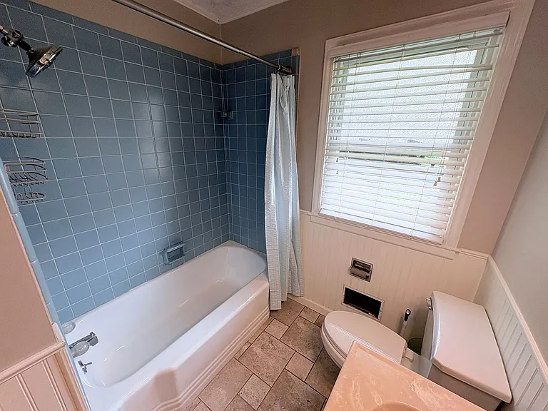 207 Holly Ave — Photo 15
