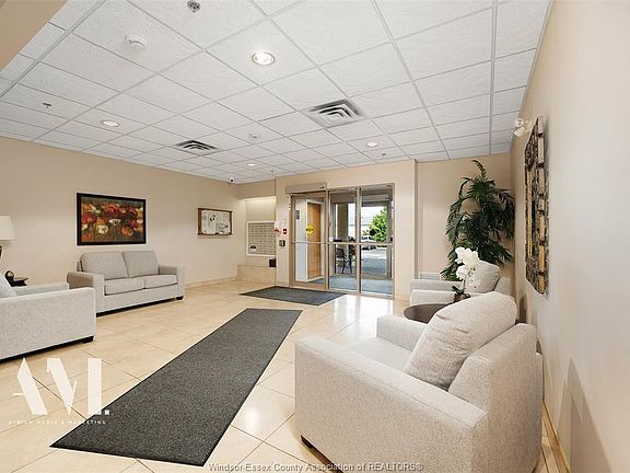 5th image of 325 Village Grove Dr #306