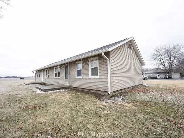 4881-300 W 8th, New Palestine, IN