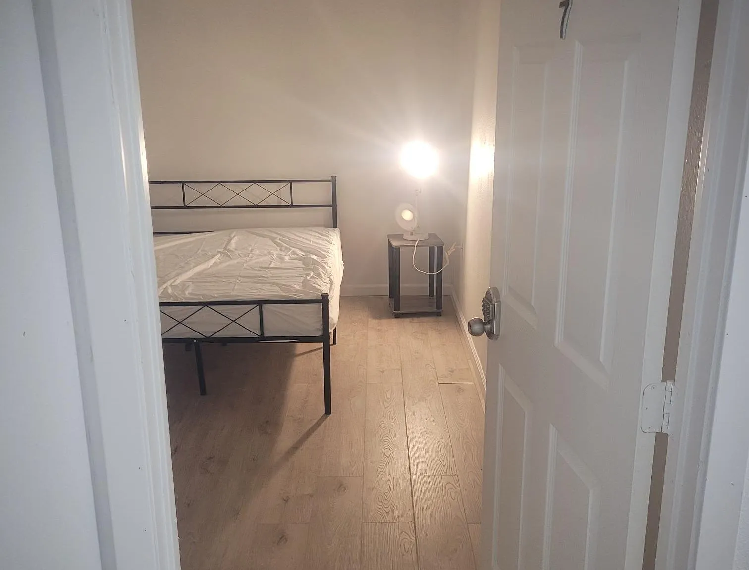 4 bed, 3.0 bath, 1672 sqft, $910 — Photo 1