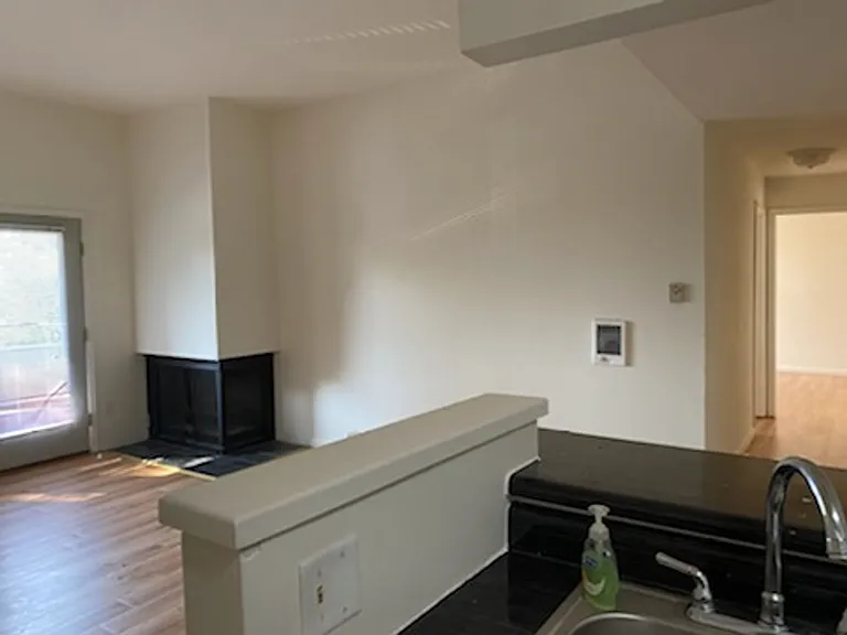 University Park Apartments near Cornell University — Photo 694