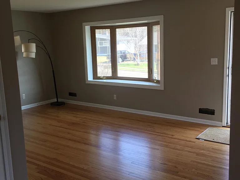 822 Cimarron Dr — Photo 2