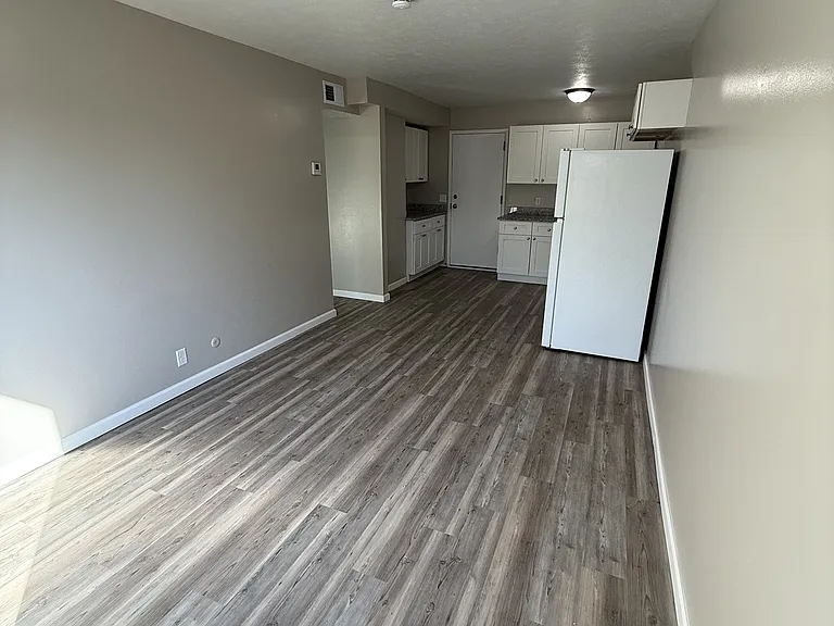 623 S 18th St #18 — Photo 9