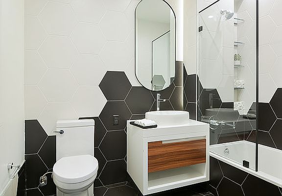 5th image of 10 Montieth St #2