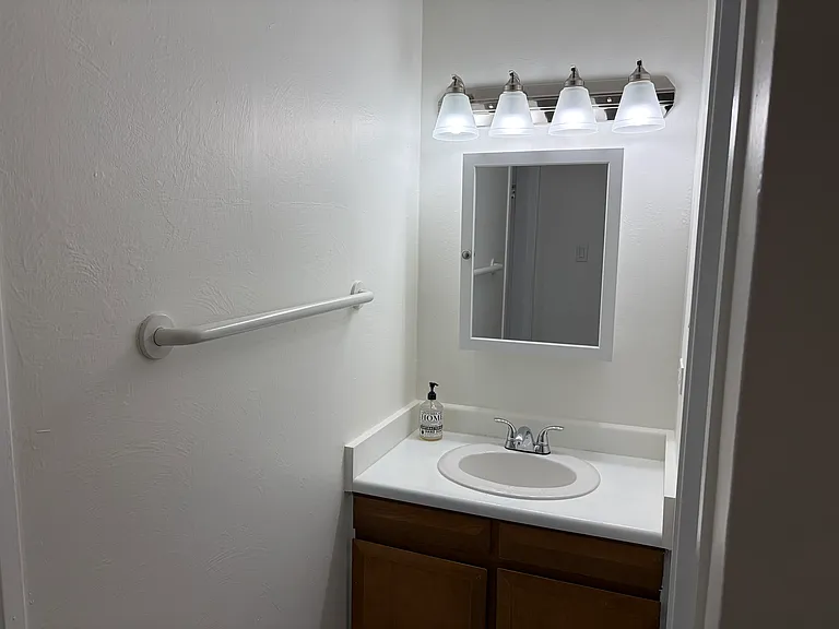 2160 S Vaughn Way #103C — Photo 2