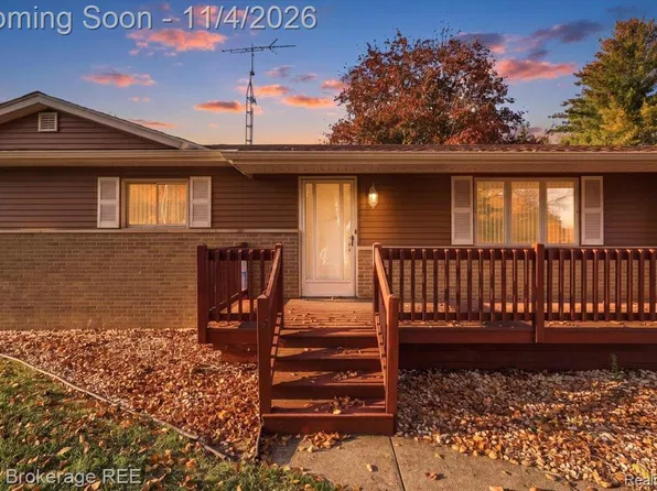 2103 Holly Tree Dr, Davison, MI 48423
