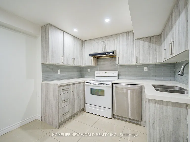 133 Stather Cres #BASEMENT — Photo 9