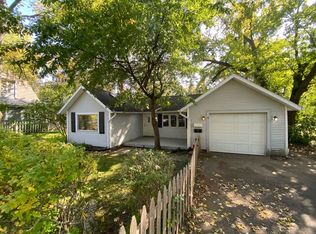 8 Gebhardt Rd, Penfield, NY 14526