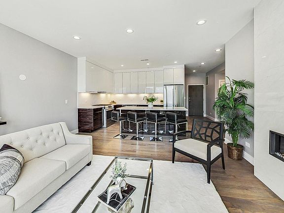 5th image of 715 South Blvd #302