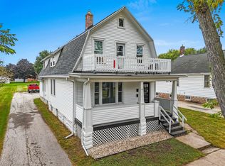 1358 Lawe St, Green Bay, WI 54301