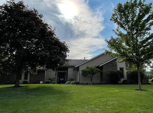 2311 Hunters Cv, Fort Wayne, IN 46804