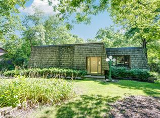 3N045 Woodcreek Ln, West Chicago, IL