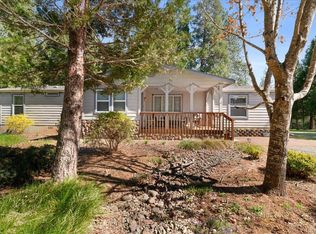 525 Templin Ave, Grants Pass, OR 97526