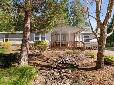 525 Templin Ave, Grants Pass, OR, 97526