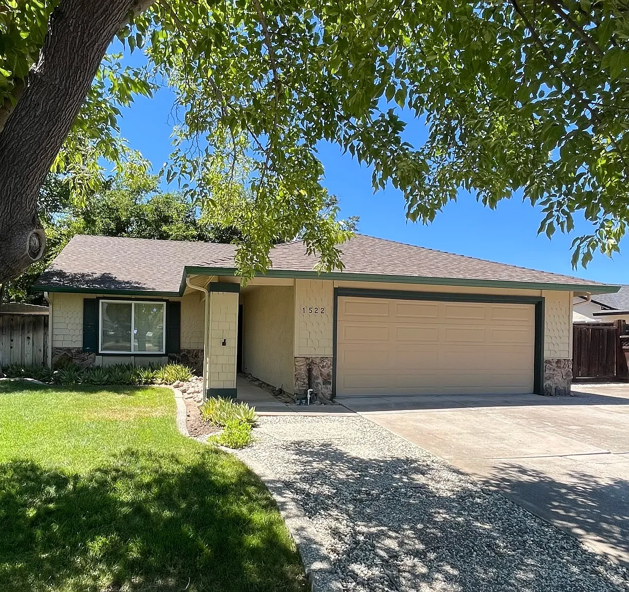 1522 Rhododendron Drive - 1 — Photo 1