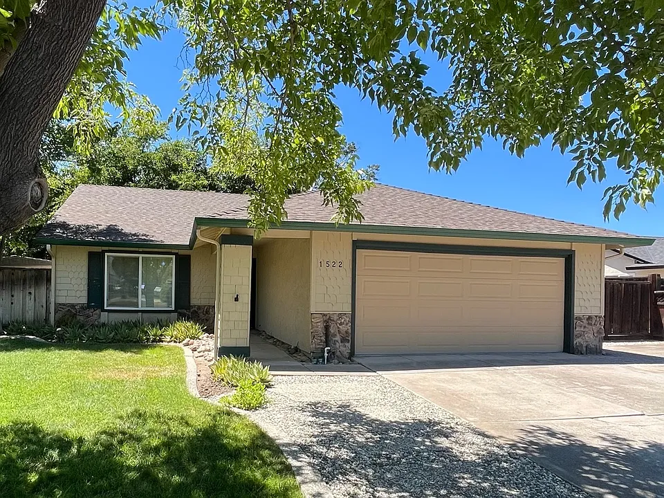 1522 Rhododendron Dr