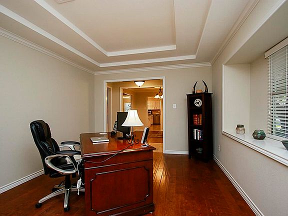 5th image of 9906 Bob White Dr