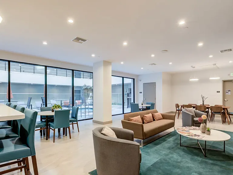 Maya Apartments at 535 Kingsley Dr in Los Angeles — Photo 13