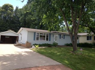 410 W Leonhard St, Marshfield, WI 54449