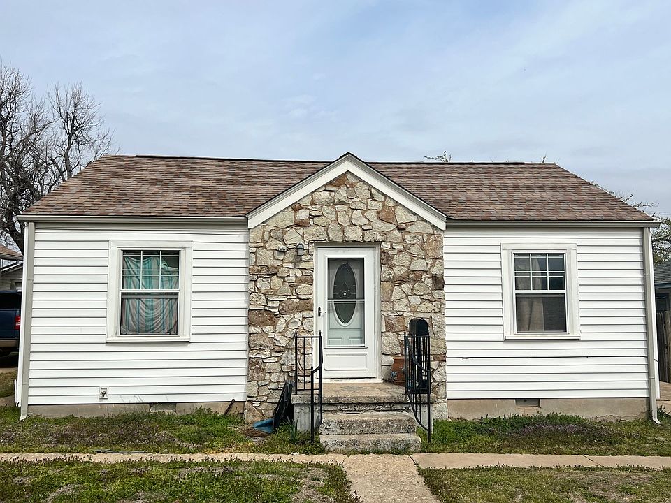 1st image of 831 Poplar Ave