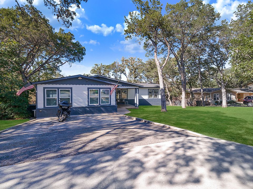 shared driveway