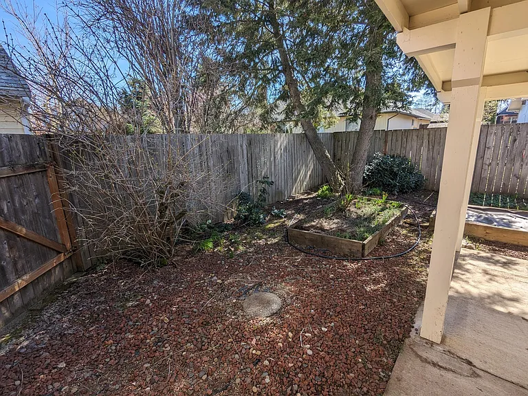 815 Sieverkropp Dr — Photo 35
