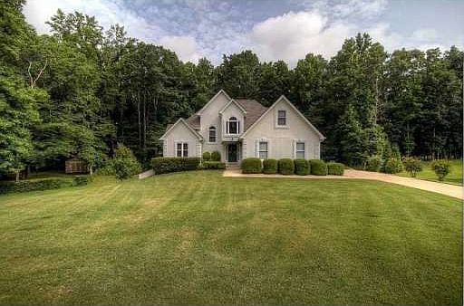 3rd image of 293 Mosby Woods Dr
