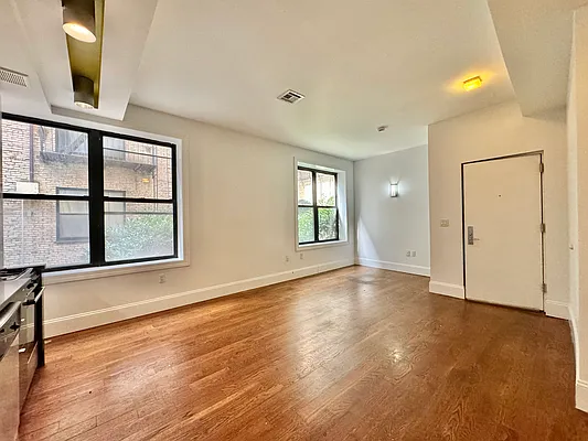 Rented by Simply Brooklyn Realty Inc | media 16