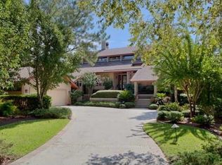 40 Ribaut Dr, Hilton Head Island, SC 29926