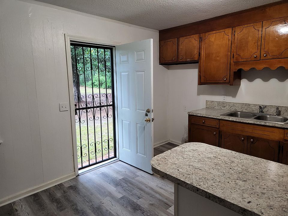 16676 Ace Basin Pkwy, Jacksonboro, SC 29452 Zillow