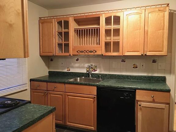 3rd image of 9465 Kathlyn Dr