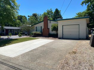 2248 Park Marina Dr, Redding, CA 96001